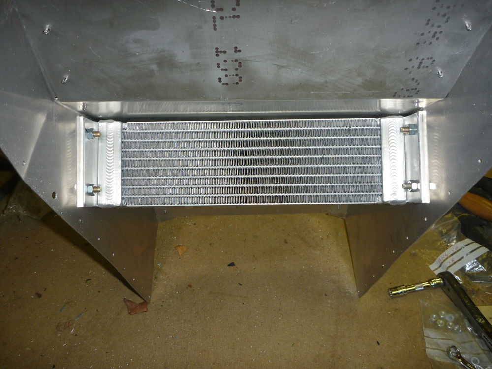 cooling duct with radiator fitted