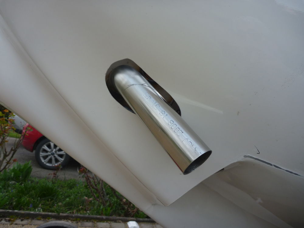 cowl hole for exhaust