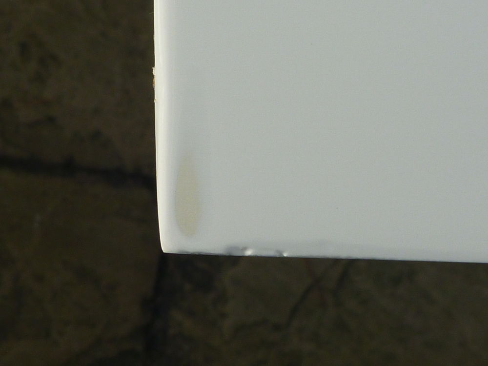 paint removed at starboard aileron tip