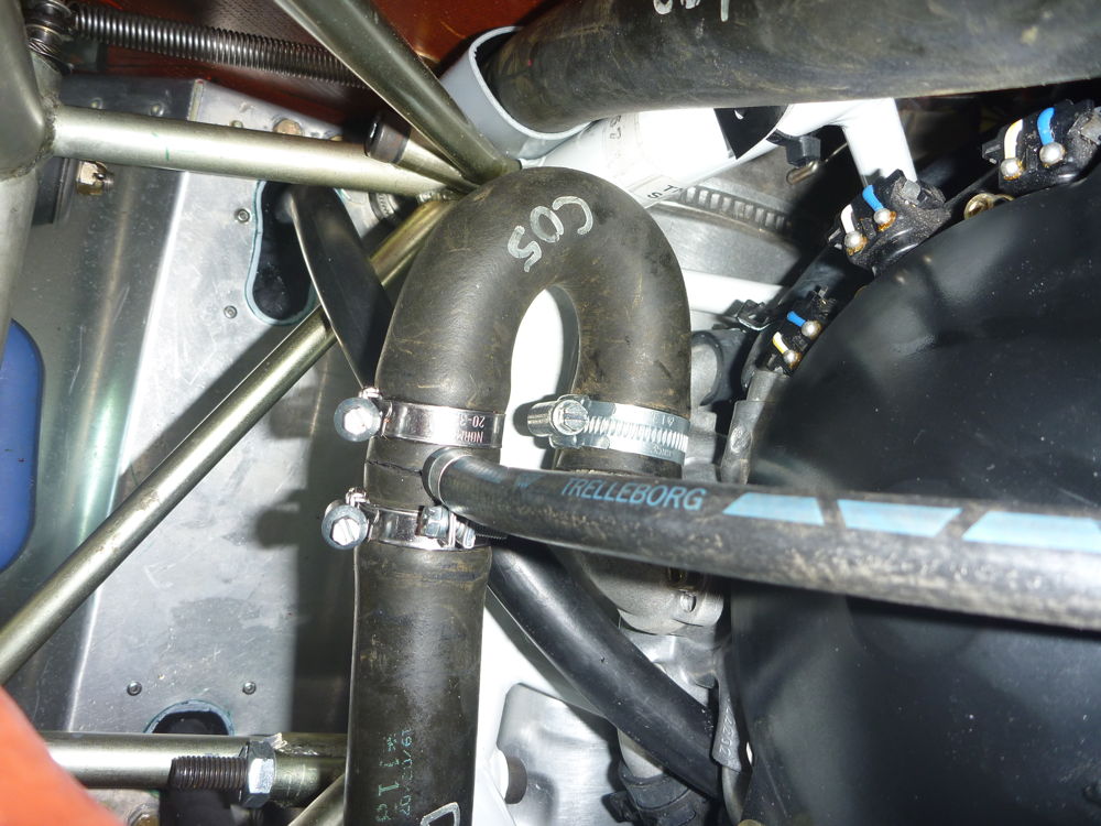 carb heater hose from C05 TEE