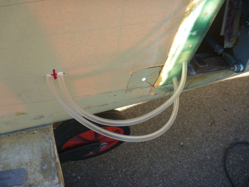 pitot and static tubing exit from cockpit