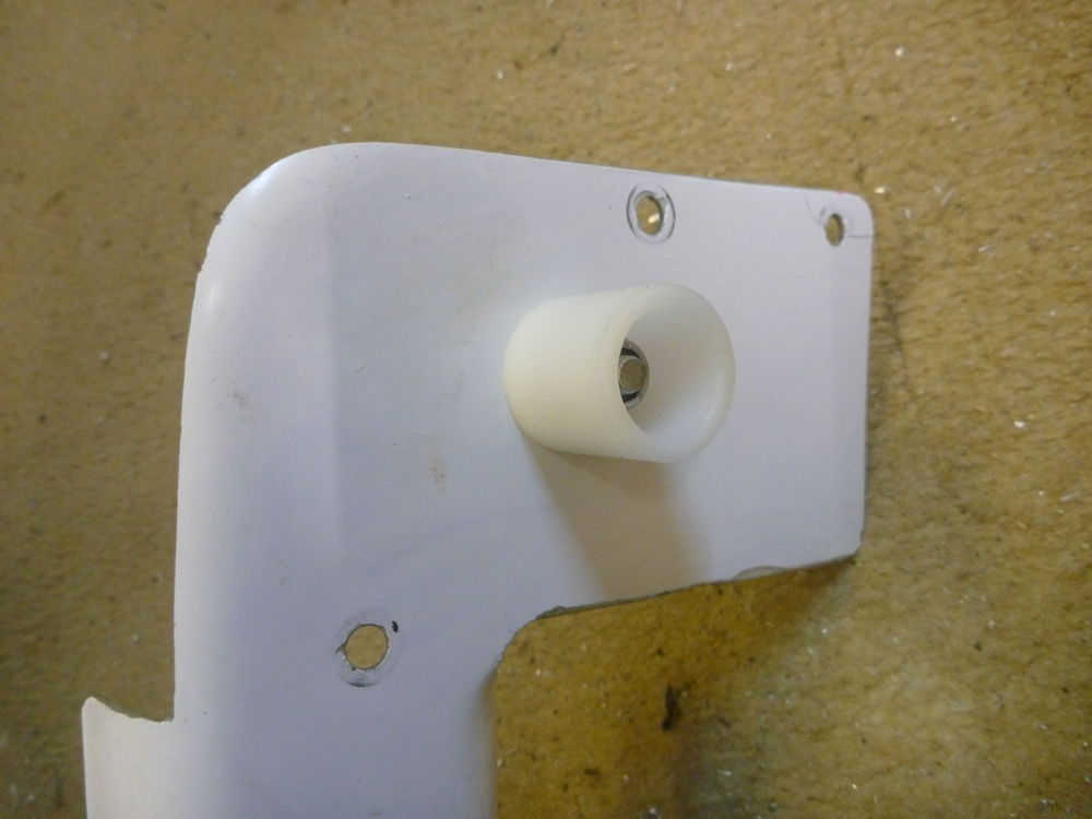 knob fitted to starboard door guard plate