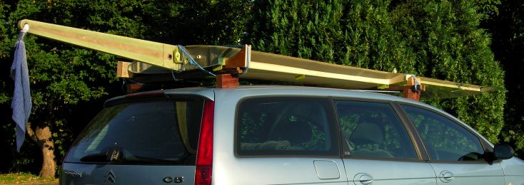 Starboard wing on car roof bars
