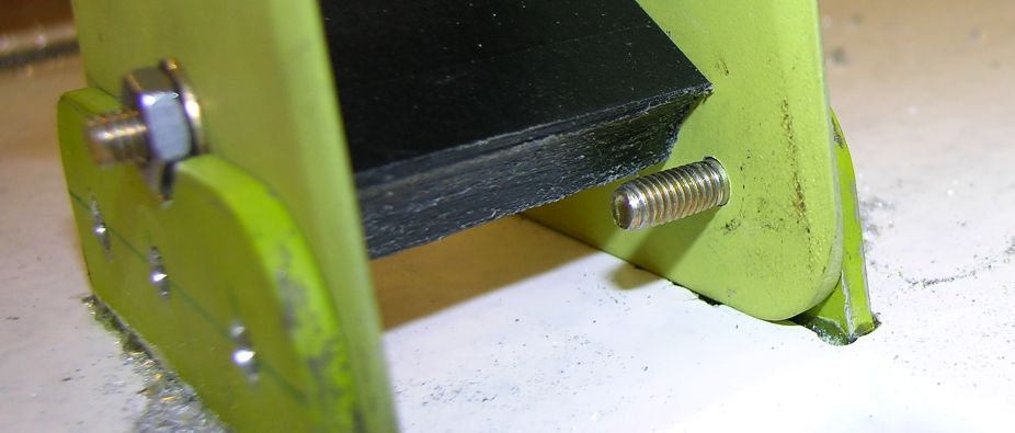 Flap attachment bolt almost threadbound